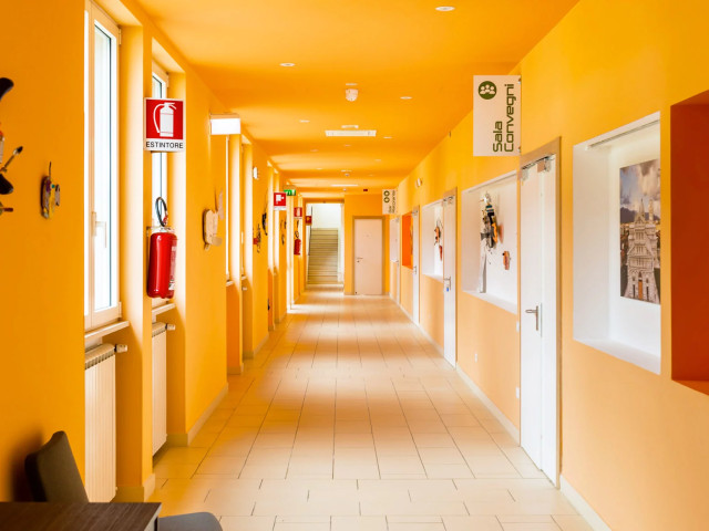 media.Slide-Hall2Eliopolibeachostel-Pisa